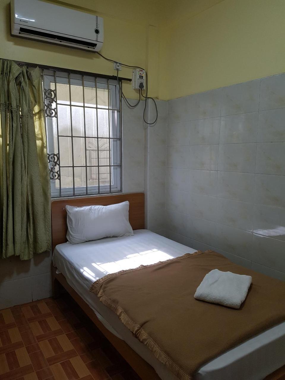Shwe Eain Si Guest House - Burmese Only Myeik Exterior foto
